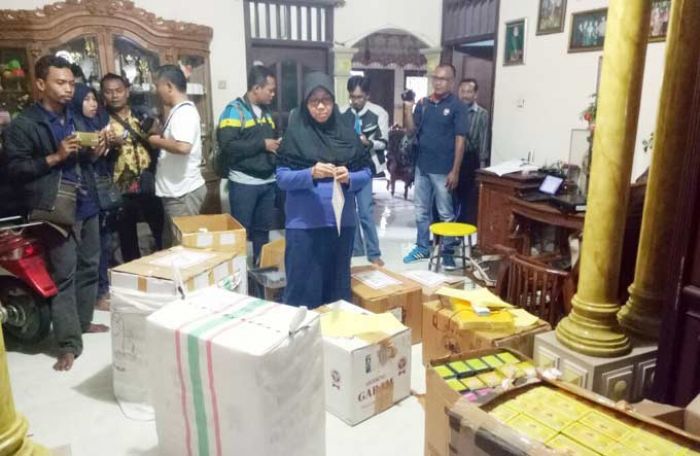 BBPOM Gerebek Toko Jamu Hj. Strominah di Lamongan BBPOM Gerebek Toko Jamu Hj. Strominah di Lamongan