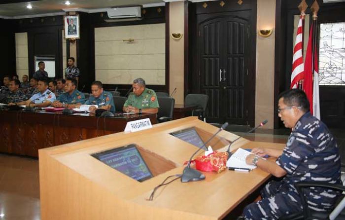Pangarmatim Terima Paparan Latihan Kesiapsiagaan Koarmatim Tahun 2017 Pangarmatim Terima Paparan Latihan Kesiapsiagaan Koarmatim Tahun 2017