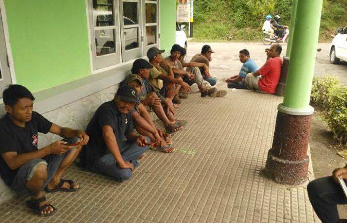 Penambang Tradisional di Senori Kembali Demo PT GCI, Alat Tambangnya Disita Penambang Tradisional di Senori Kembali Demo PT GCI, Alat Tambangnya Disita