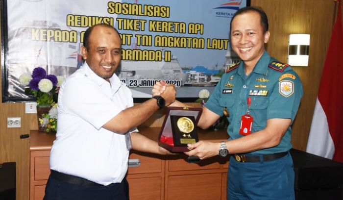 Reduksi Tarif Tiket Kereta Api untuk TNI AL Telah Berlaku, Segini Diskonnya Reduksi Tarif Tiket Kereta Api untuk TNI AL Telah Berlaku, Segini Diskonnya