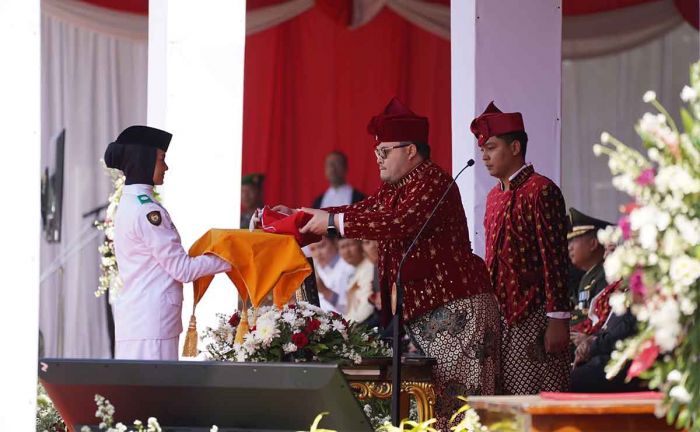 Bupati Kediri Berharap Slogan HUT ke-79 RI Jadi Langkah Menuju Peradaban Baru Bupati Kediri Berharap Slogan HUT ke-79 RI Jadi Langkah Menuju Peradaban Baru