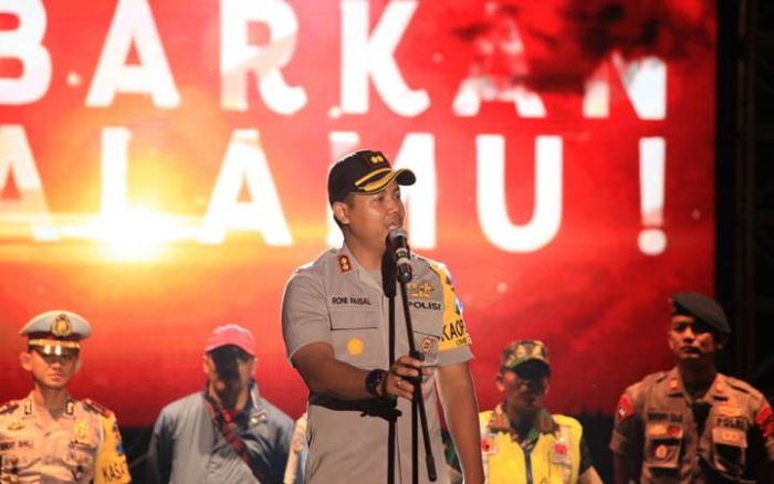Sinergi Berbagai Pihak, Perayaan Natal dan Tahun Baru di Kediri Berjalan Kondusif Sinergi Berbagai Pihak, Perayaan Natal dan Tahun Baru di Kediri Berjalan Kondusif