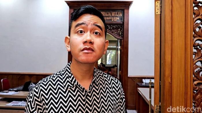 Istana Skenariokan Gibran Cawapres? Istana Skenariokan Gibran Cawapres?