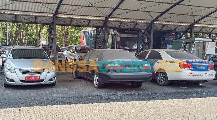 Tunggu Persetujuan Bupati, Bagian Umum Pemkab Gresik Lelang Kendaraan Dinas Tunggu Persetujuan Bupati, Bagian Umum Pemkab Gresik Lelang Kendaraan Dinas