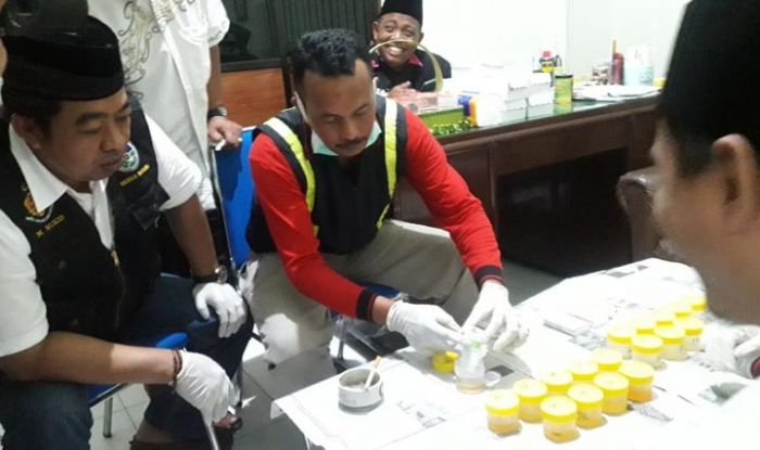 Pemdes Candimulyo Jombang Gelar Tes Urine Dadakan Pemdes Candimulyo Jombang Gelar Tes Urine Dadakan