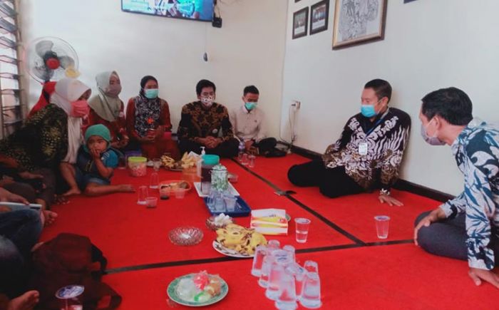 Kunjungi Posko Pemenangan, Paguyuban Odha Titip Harapan ke Yesbro Kunjungi Posko Pemenangan, Paguyuban Odha Titip Harapan ke Yesbro