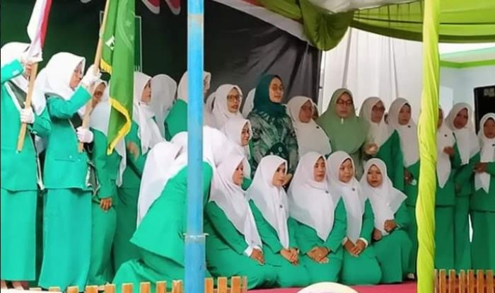 Ketum PP Fatayat NU Lantik Pengurus Cabang Fatayat Kabupaten Kediri Ketum PP Fatayat NU Lantik Pengurus Cabang Fatayat Kabupaten Kediri
