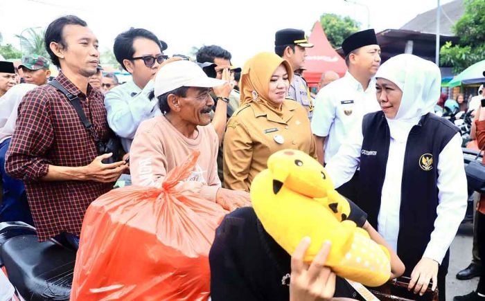 Berangkatkan Mudik Gratis di Situbondo, Gubernur Khofifah Tegaskan soal Aksesibilitas dan Koneksitas Berangkatkan Mudik Gratis di Situbondo, Gubernur Khofifah Tegaskan soal Aksesibilitas dan Koneksitas