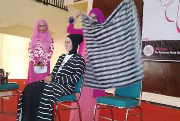 Dema FSH UINSA Gelar Lomba Miss Hijab 2015 Dema FSH UINSA Gelar Lomba Miss Hijab 2015
