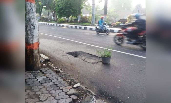 Jalan Rusak, DPRD Kota Mojokerto Tagih Janji PT PGN Jalan Rusak, DPRD Kota Mojokerto Tagih Janji PT PGN