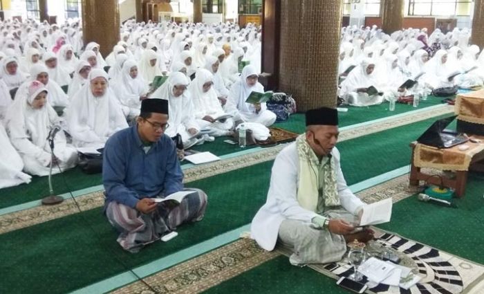 Warga Muslimat NU Sidoarjo Gelar Doa Bersama untuk Korban Teror Penembakan di Selandia Baru