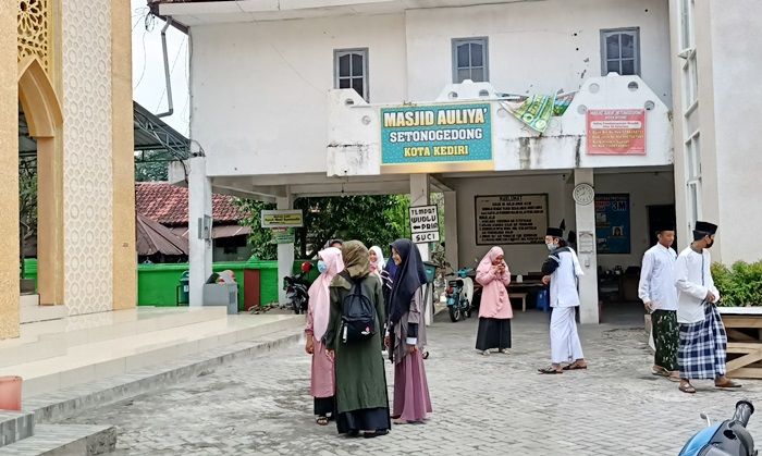 Masih Pandemi, Makam Mbah Wasil Kediri Belum Bisa Diziarahi