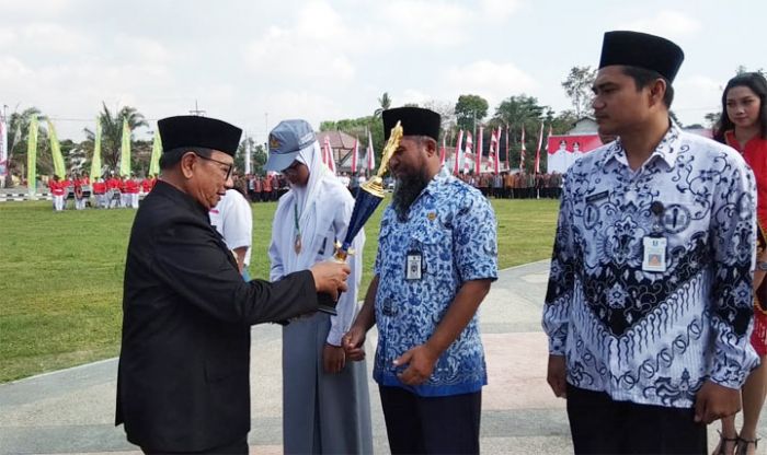 Upacara Peringatan Hari Sumpah Pemuda ke-91, ASN di Blitar Pakai Baju Adat Upacara Peringatan Hari Sumpah Pemuda ke-91, ASN di Blitar Pakai Baju Adat