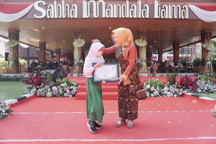 Terus Panen Prestasi, Kota Mojokerto Kian Moncer di Usia 104 Tahun Terus Panen Prestasi, Kota Mojokerto Kian Moncer di Usia 104 Tahun