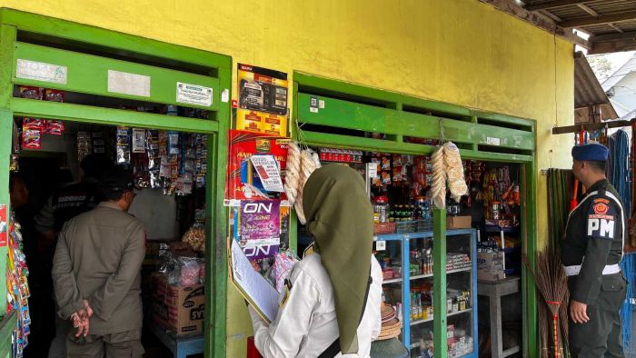 Satpol PP Kabupaten Blitar Gencarkan Operasi Gabungan Berantas Rokok Ilegal Satpol PP Kabupaten Blitar Gencarkan Operasi Gabungan Berantas Rokok Ilegal