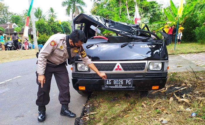 Pikap Tabrak Pikap di Jalur Blitar-Malang, Sopir Tewas Tergencet, Evakuasi Korban Dramatis