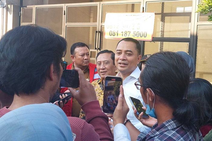 Wali Kota Surabaya Tegaskan Akan Sanksi ASN yang Terbukti Bermain Judi Online Wali Kota Surabaya Tegaskan Akan Sanksi ASN yang Terbukti Bermain Judi Online