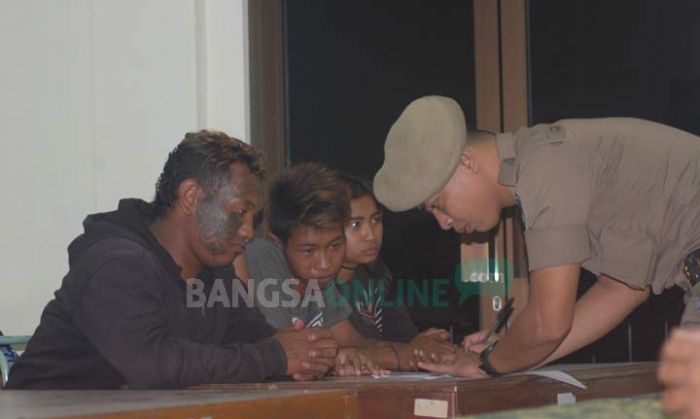 Jelang Perayaan Lebaran Ketupat, Tim Gabungan Berhasil Amankan 34 Orang Jelang Perayaan Lebaran Ketupat, Tim Gabungan Berhasil Amankan 34 Orang
