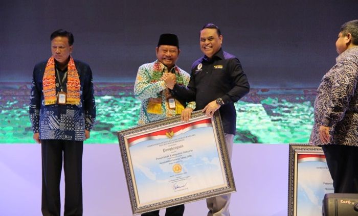Sidoarjo Raih Sakip Berpredikat A, OPD Diminta Genjot Kinerja Sidoarjo Raih Sakip Berpredikat A, OPD Diminta Genjot Kinerja