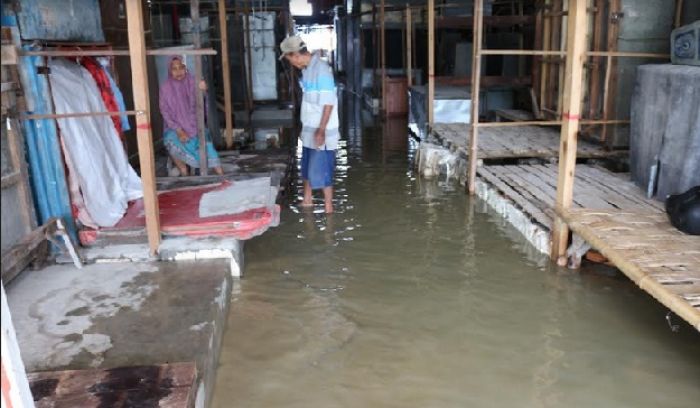 Kebanjiran, Pasar Sroyo Bojonegoro Lumpuh, Barang Dagangan Terendam Kebanjiran, Pasar Sroyo Bojonegoro Lumpuh, Barang Dagangan Terendam