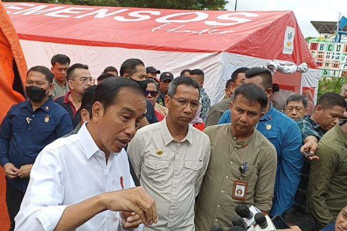 Presiden Jokowi Sebut Kawasan Plumpang Berada Pada Zona Berbahaya Presiden Jokowi Sebut Kawasan Plumpang Berada Pada Zona Berbahaya