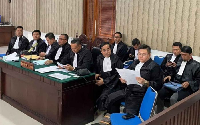 Kasus Kematian Anak Akibat Gagal Ginjal, Penasehat Hukum Terdakwa: Bukan Karena Minum Obat Sirup Kasus Kematian Anak Akibat Gagal Ginjal, Penasehat Hukum Terdakwa: Bukan Karena Minum Obat Sirup
