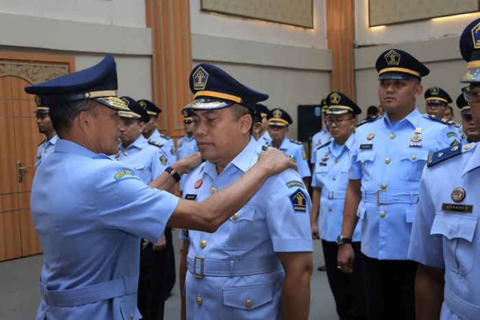 Lantik 34 Pejabat Baru, Kakanwil Kemenkumham Jatim Harapkan Inovasi Berdampak Bagi Masyarakat Lantik 34 Pejabat Baru, Kakanwil Kemenkumham Jatim Harapkan Inovasi Berdampak Bagi Masyarakat