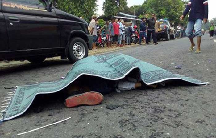 Tertabrak Bus Rukun Jaya di Raya Ngoro, Siswi MTs di Jombang Tewas Tertabrak Bus Rukun Jaya di Raya Ngoro, Siswi MTs di Jombang Tewas