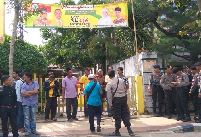 Golkar Pamekasan Bergejolak, PK Kembali Segel Posko Pemenangan Khofifah-Emil