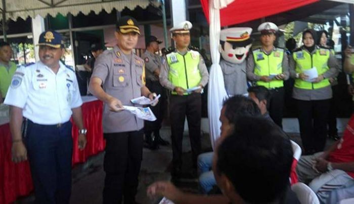 Tekan Laka Lantas di Jember, Sopir Dites Urine dan Cek Kelaikan Kendaraan Tekan Laka Lantas di Jember, Sopir Dites Urine dan Cek Kelaikan Kendaraan