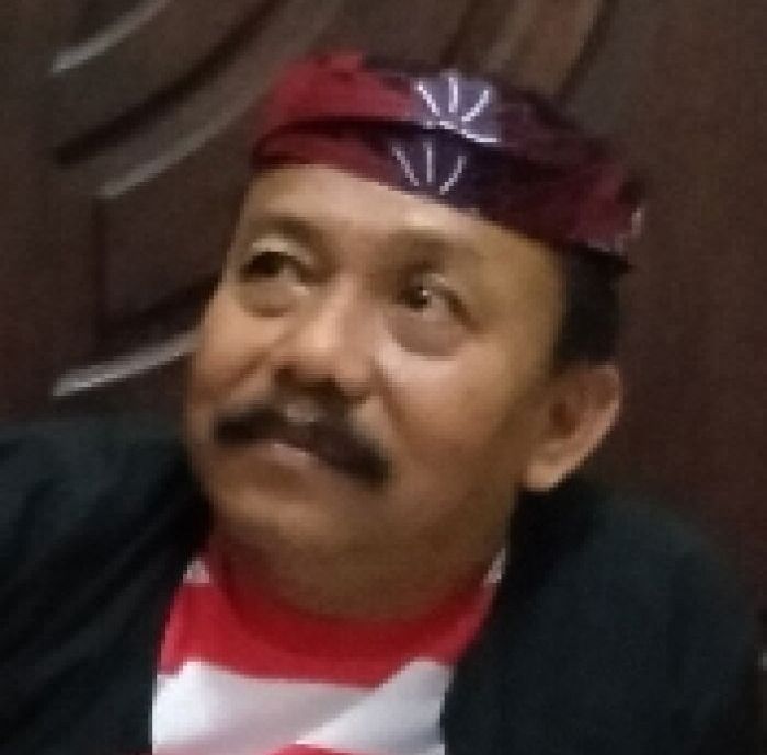 Mata Batin Sang Gubernur Perempuan Mata Batin Sang Gubernur Perempuan
