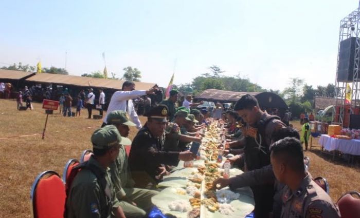 HUT Bhayangkara ke-73 Dimeriahkan Lomba Tradisional HUT Bhayangkara ke-73 Dimeriahkan Lomba Tradisional