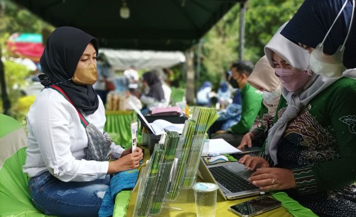 Tingkatkan Pelayanan, DPMPTSP-Naker Kota Probolinggo Gelar Bazar Pelayanan Publik