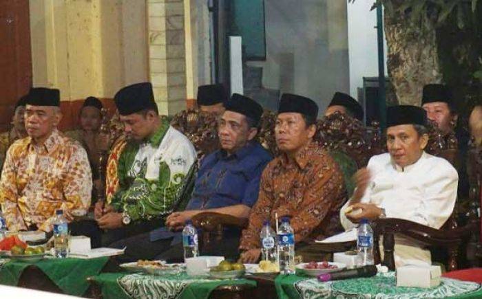 Tuntut PBNU Dibersihkan dari PKI, Syiah dan Liberal, Kiai-Kiai Desak Said Aqil Mundur 