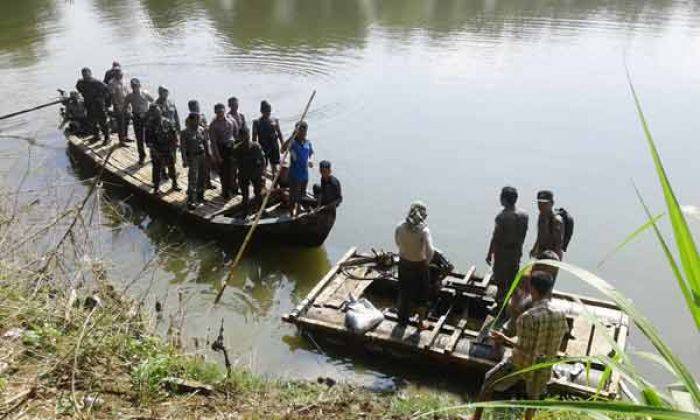 Polres Bojonegoro Amankan Enam Pelaku Penambang Pasir Ilegal Polres Bojonegoro Amankan Enam Pelaku Penambang Pasir Ilegal