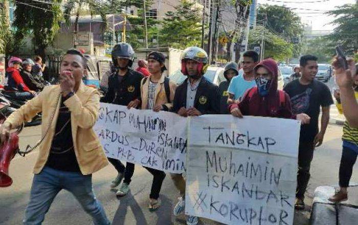 Lagi, Gabungan Aktivis Mahasiswa Demo Desak KPK Tangkap Cak Imin Lagi, Gabungan Aktivis Mahasiswa Demo Desak KPK Tangkap Cak Imin