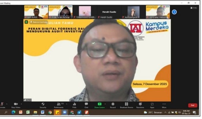 FEB UTM Gelar Kuliah Tamu Bahas Peran Digital Forensic dalam Mendukung Audit Investigative FEB UTM Gelar Kuliah Tamu Bahas Peran Digital Forensic dalam Mendukung Audit Investigative