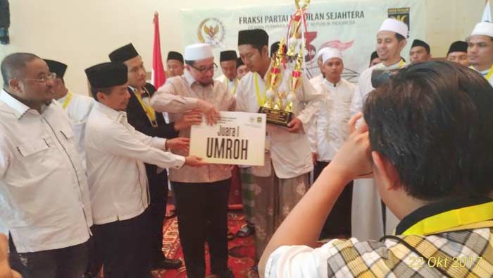 Sisihkan Ribuan Peserta, Santri Pasuruan Juarai Lomba Baca Kitab Kuning PKS Sisihkan Ribuan Peserta, Santri Pasuruan Juarai Lomba Baca Kitab Kuning PKS