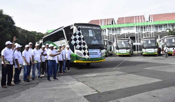 Petrokimia Gresik Berangkatkan 11 Bus Mudik Gratis Petrokimia Gresik Berangkatkan 11 Bus Mudik Gratis