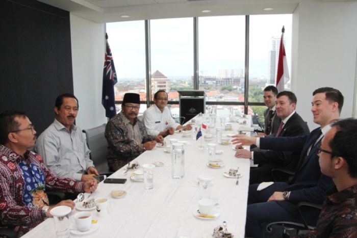 Pakde Karwo: Kekuatan Australia Harus Dicontoh Jatim