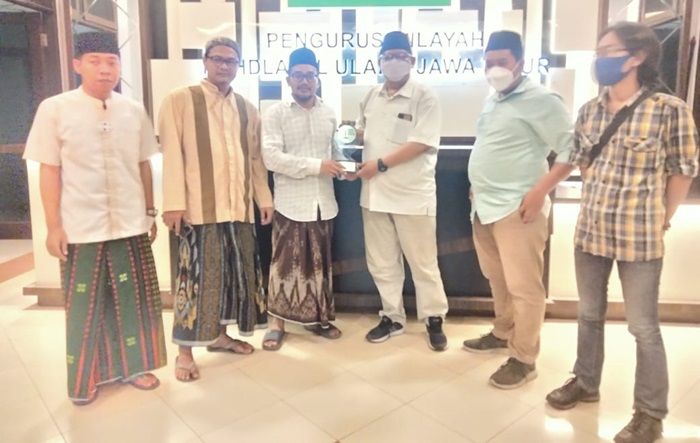 Terima Penghargaan FJN, Gus Salam Ajak Jurnalis Nahdliyin Sosialisasikan Program NU Terima Penghargaan FJN, Gus Salam Ajak Jurnalis Nahdliyin Sosialisasikan Program NU