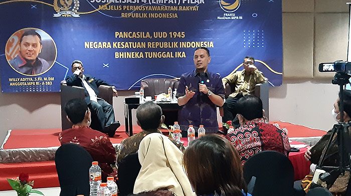 Anggota MPR ini Ajak Masyarakat Implementasikan 4 Pilar Kebangsaan Anggota MPR ini Ajak Masyarakat Implementasikan 4 Pilar Kebangsaan
