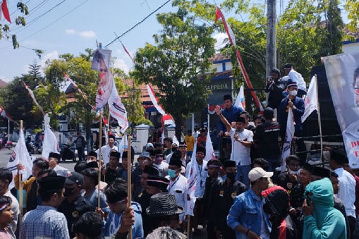 GPS Gelar Aksi Damai Tolak Rocky Gerung Datang ke Sampang GPS Gelar Aksi Damai Tolak Rocky Gerung Datang ke Sampang