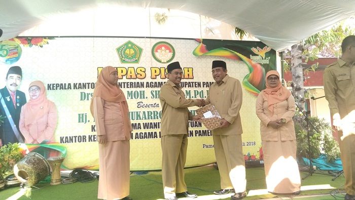 Begini Pesan Kepala Kemenag Pamekasan Saat Lepas Pisah Begini Pesan Kepala Kemenag Pamekasan Saat Lepas Pisah