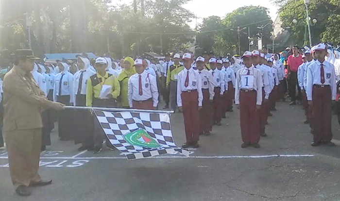 Ratusan Peserta Ramaikan Lomba Gerak Jalan Sambut Dirgahayu RI ke-73 Ratusan Peserta Ramaikan Lomba Gerak Jalan Sambut Dirgahayu RI ke-73