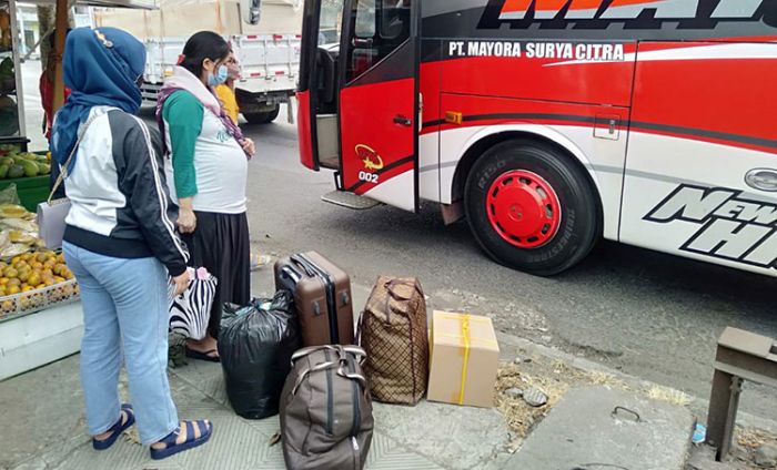 DP3AP2KB Kota Kediri Fasilitasi Anak Korban Eksploitasi Pulang ke Daerah Asal DP3AP2KB Kota Kediri Fasilitasi Anak Korban Eksploitasi Pulang ke Daerah Asal