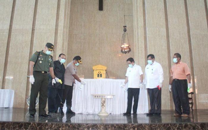 Wabup Sidoarjo Minta Masyarakat Patuhi SOP Pencegahan Corona Wabup Sidoarjo Minta Masyarakat Patuhi SOP Pencegahan Corona