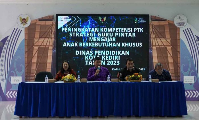 Disdik Kota Kediri Gelar Pelatihan dan Pembinaan untuk Guru Pendamping Disdik Kota Kediri Gelar Pelatihan dan Pembinaan untuk Guru Pendamping