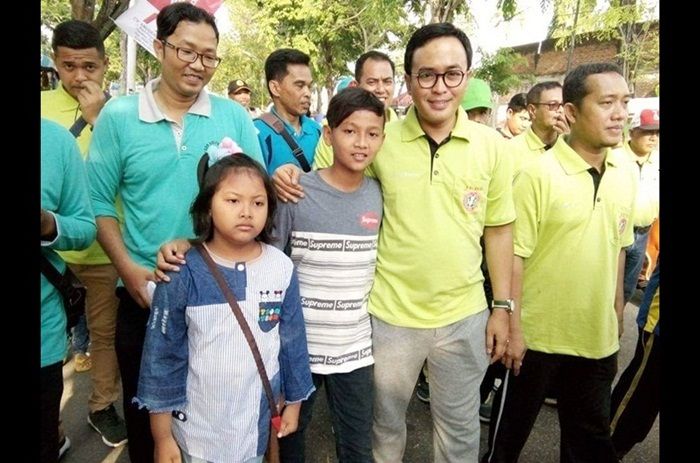 Peringati HGN, Bupati Baddrut Tamam Gelar Jalan Enjoy Bersama Guru Peringati HGN, Bupati Baddrut Tamam Gelar Jalan Enjoy Bersama Guru