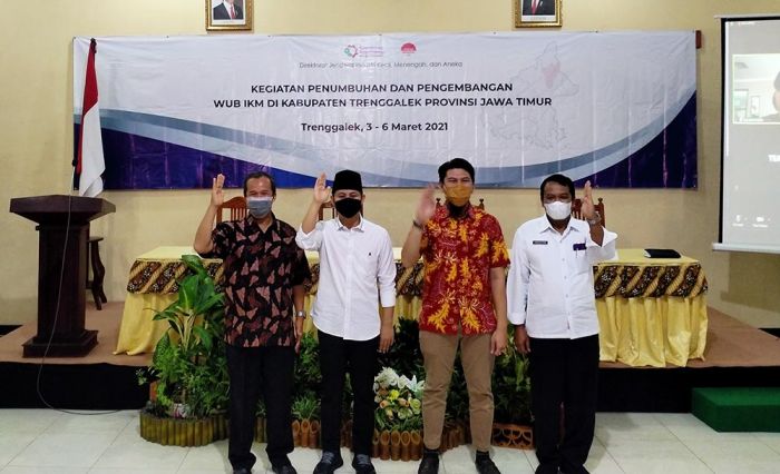 Ciptakan 5 Ribu Pengusaha Baru, Disperinaker Gandeng Kemenperin dan EBY Gelar Pelatihan WUB IKM Ciptakan 5 Ribu Pengusaha Baru, Disperinaker Gandeng Kemenperin dan EBY Gelar Pelatihan WUB IKM